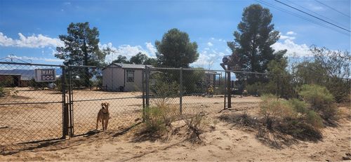 1620 S San Pedro Rd, Golden Valley, AZ, 86413-8706 | Card Image