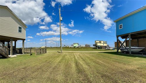 118 Nesmith Pl, Surfside Beach, TX, 77541-8995 | Card Image