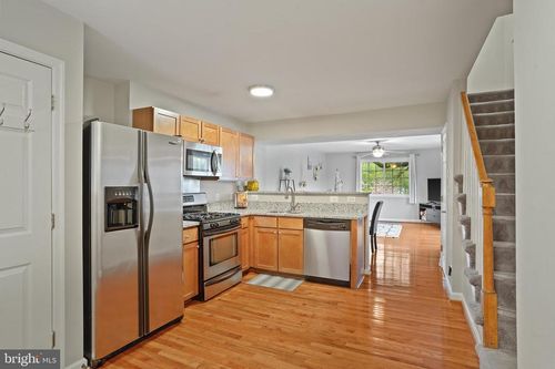 a-1401 N Van Dorn St, ALEXANDRIA, VA, 22304-1920 | Card Image