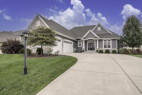 W198N5686 Powell Drive, Menomonee Falls, WI, 53051 | Card Image