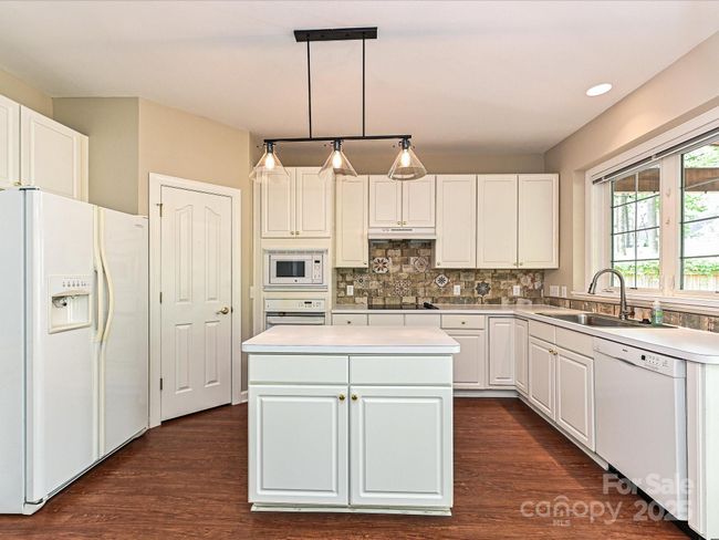 6112 Swanston Dr, House other with 5 bedrooms, 3 bathrooms and null parking in Charlotte NC | Image 17