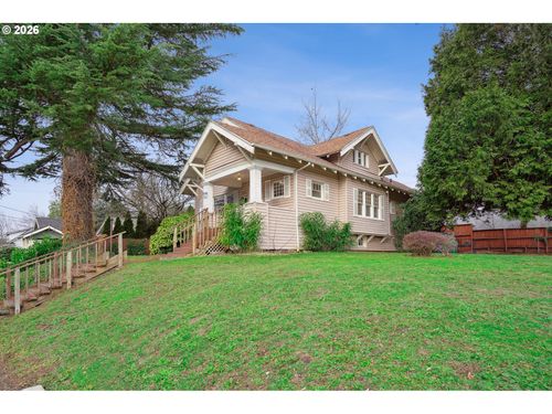 8921 Se Washington St, Portland, OR, 97216-1621 | Card Image