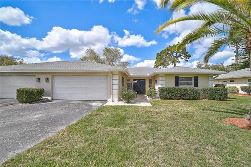 7128 W Country Club Dr N, SARASOTA, FL, 34243-3517 | Card Image