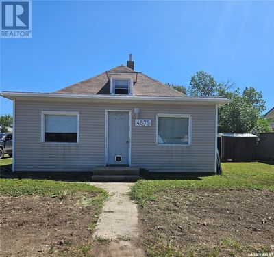 4575 Price Ave, House other with 2 bedrooms, 1 bathrooms and null parking in Gull Lake SK | Image 1