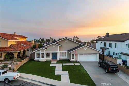 405 Calle Macho, San Clemente, CA, 92673 | Card Image