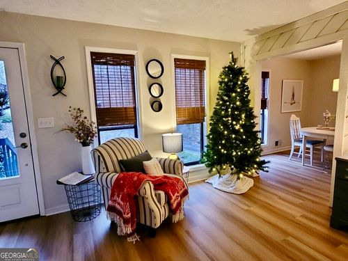 706 Magnolia Way, Woodstock, GA, 30188-4716 | Card Image