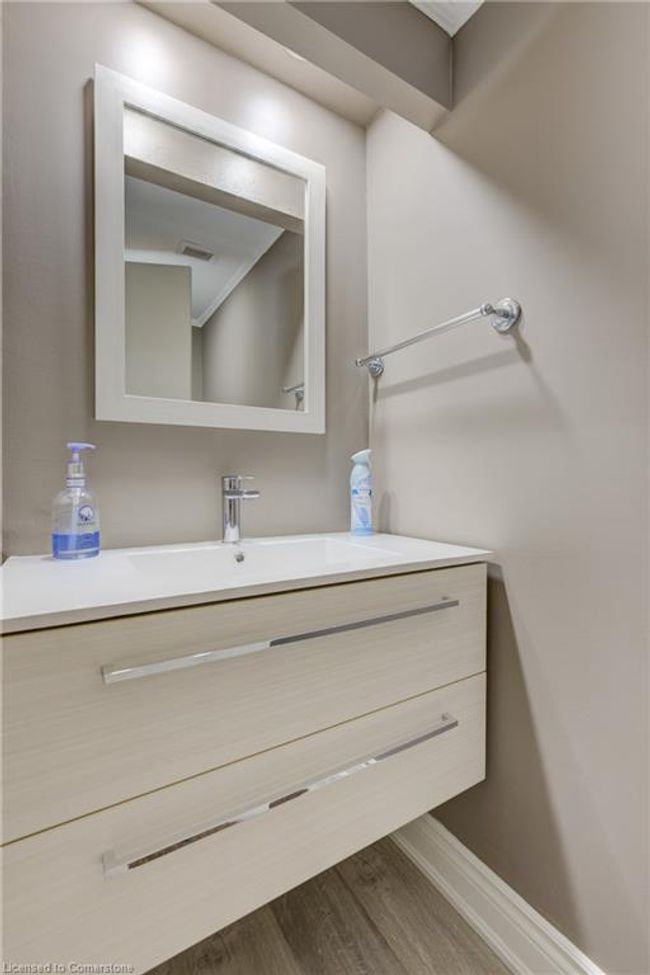 702 - 222 Jackson St W, House attached with 1 bedrooms, 2 bathrooms and 1 parking in Hamilton ON | Image 17
