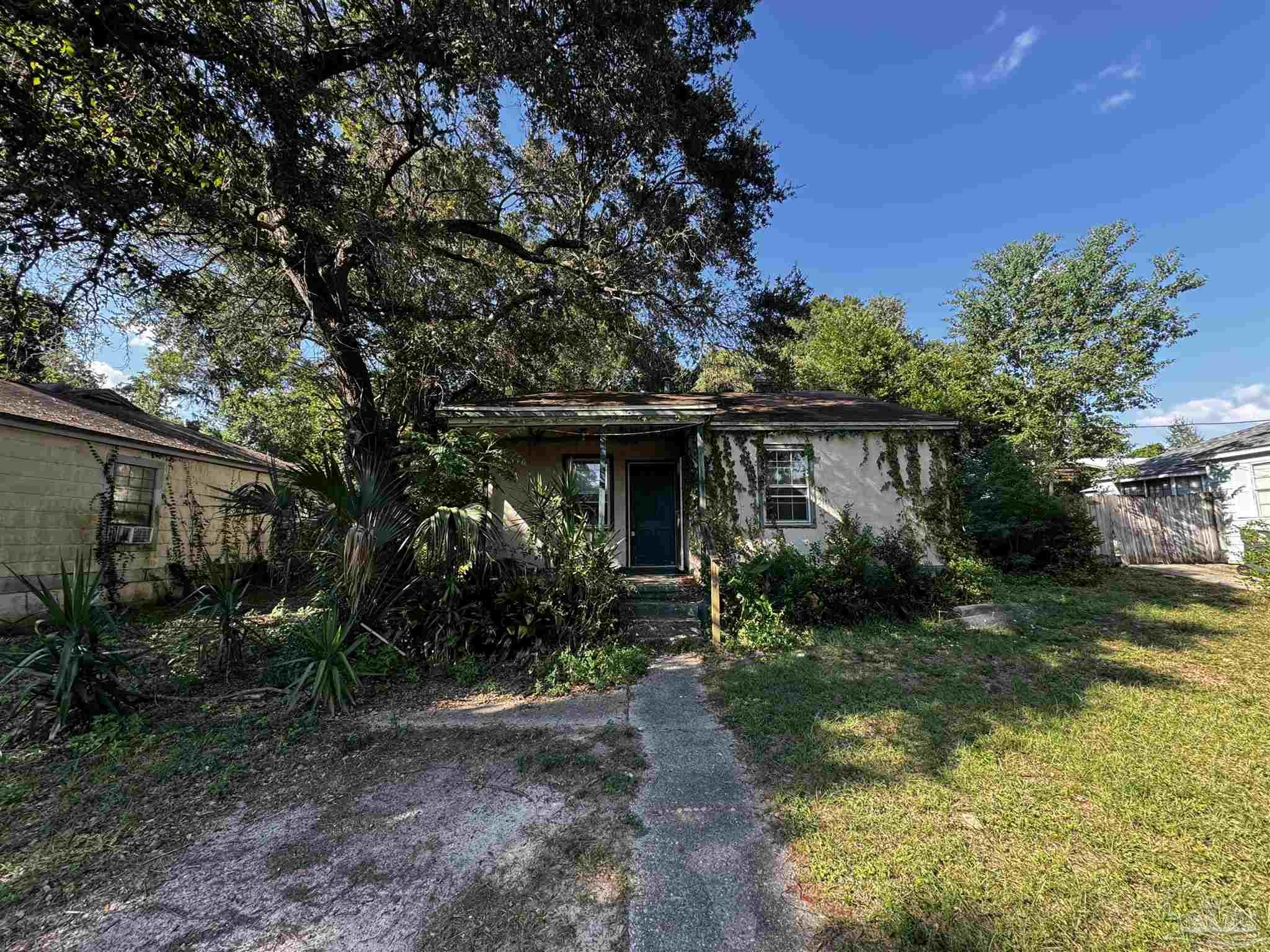 Willow St, Pensacola, FL 32506