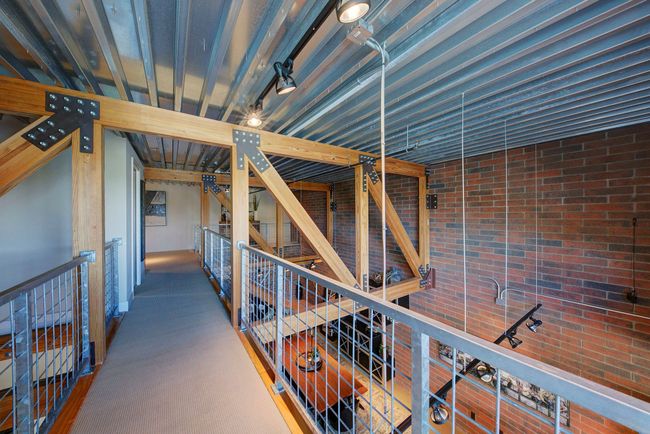 Upper Level Walkway | Image 33