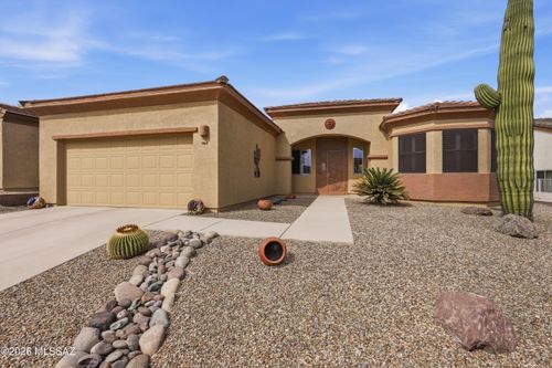 964 W Bosch Dr, Green Valley, AZ, 85614-6184 | Card Image