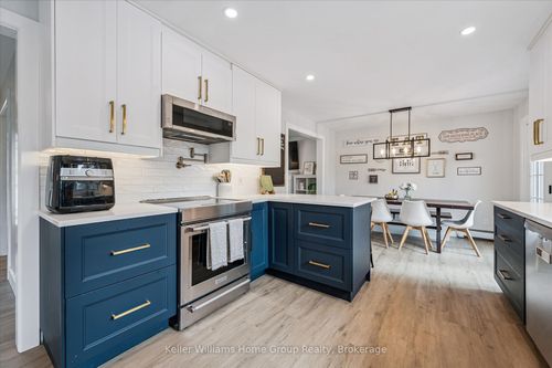 17 Carmine Pl, Guelph, ON, N1E3V2 | Card Image