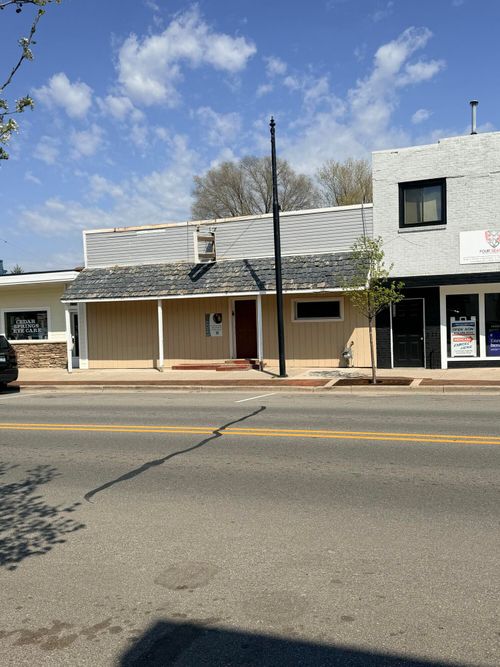 28 S Main Ne, Cedar Springs, MI, 49319 | Card Image