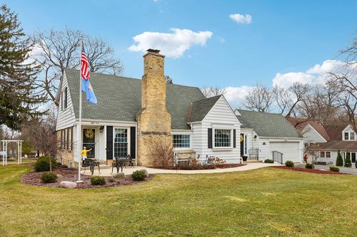 840 Kurtis Drive, Elm Grove, WI, 53122 | Card Image