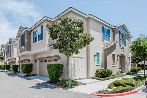 22059 Barrington Way, Saugus, CA, 91350-5742 | Card Image