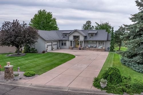 207 Eagle Dr, Polson, MT, 59860-8915 | Card Image
