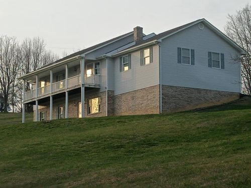 14512 White Top Vw, Abingdon, VA, 24210-7752 | Card Image