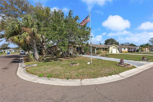 5559 17th Ave N, ST PETERSBURG, FL, 33710-5705 | Card Image
