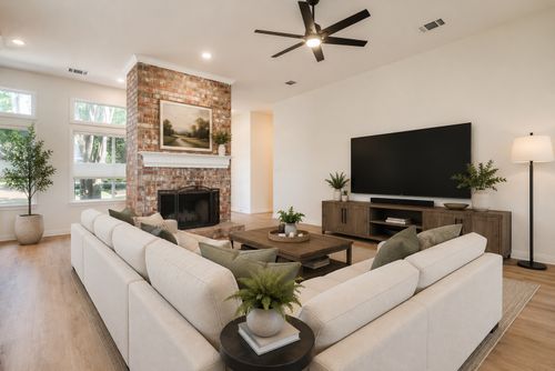 107 Copperleaf Rd, Lakeway, TX, 78734-3836 | Card Image