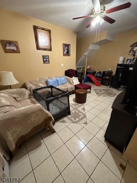 Residential Income in Newark City 4