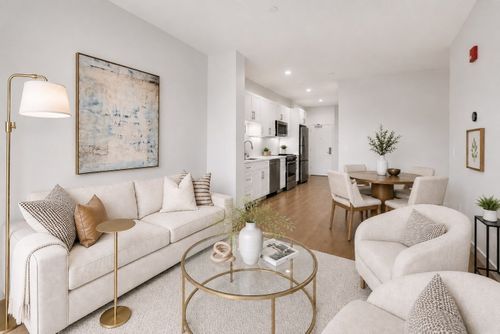 u308-205 Maverick St, Boston, MA, 02128-1099 | Card Image