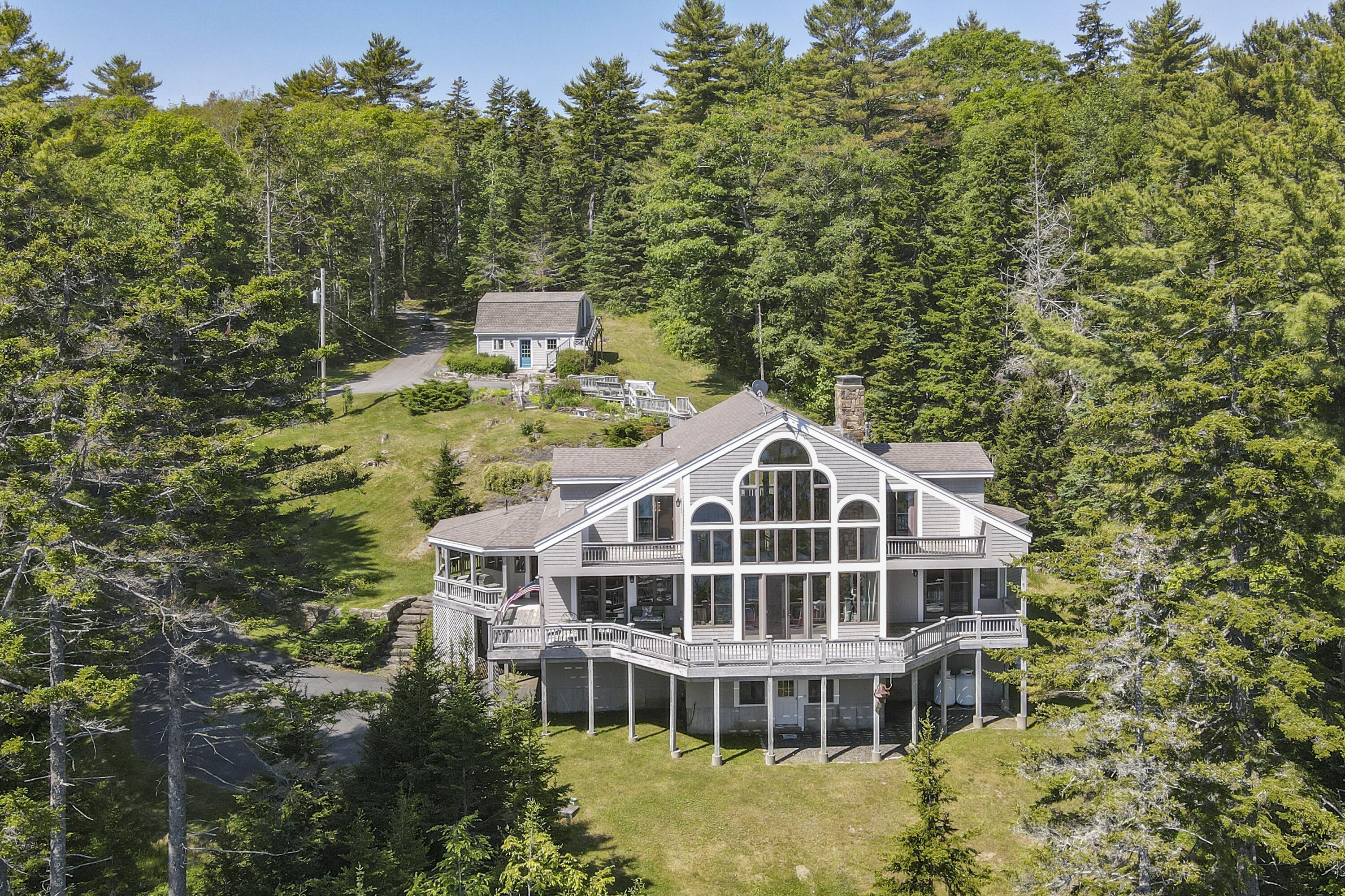 River Bend Dr, Boothbay, ME 04537