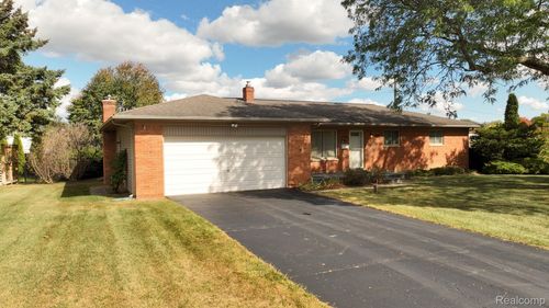 4148 Conne Mara Ln, Waterford, MI, 48329-1607 | Card Image