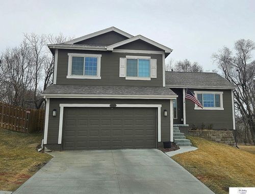 8009 N 84 Street, Omaha, NE, 68122 | Card Image