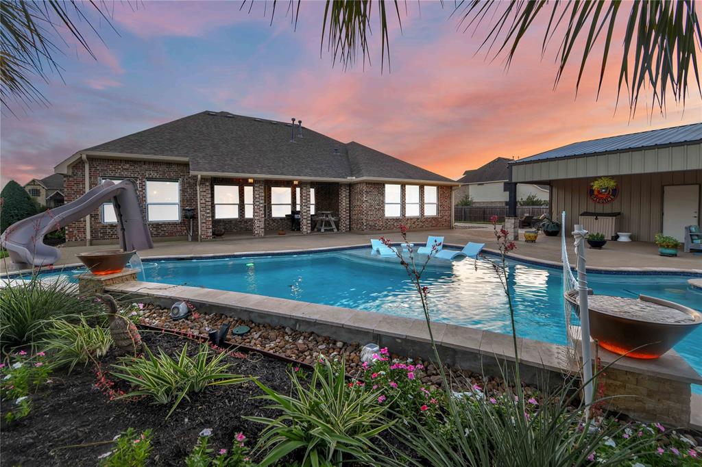 Sunrise Rd, Baytown, TX 77523