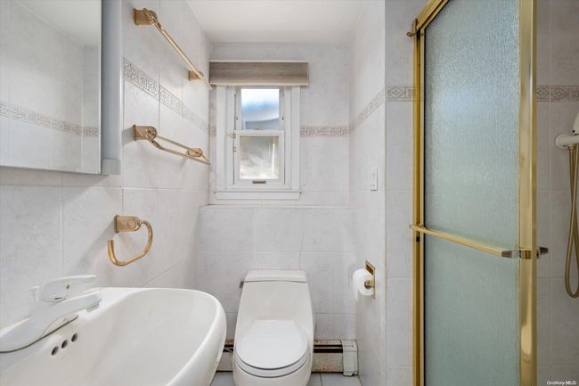 97 Lockwood Ave, House other with 3 bedrooms, 2 bathrooms and null parking in Farmingdale NY | Image 13
