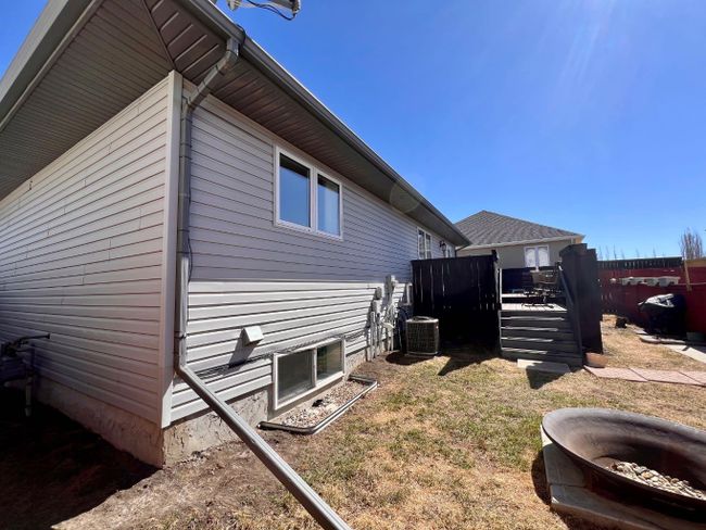 910 29 Street, Home with 5 bedrooms, 2 bathrooms and 5 parking in Wainwright AB | Image 31