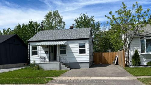6269 Cadham St, Niagara Falls, ON, L2G3A4 | Card Image