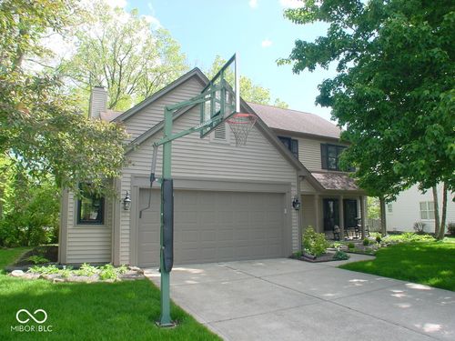 7623 Willow Rdg, Fishers, IN, 46038-2293 | Card Image