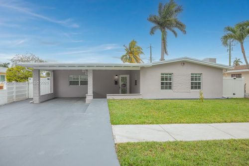 913 Ne 2nd St, Hallandale Beach, FL, 33009-8514 | Card Image