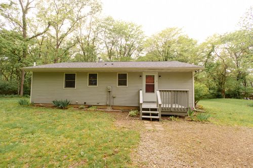 7 Magnolia Ct, Putnam, IL, 61560-9779 | Card Image