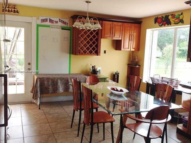13450 Sw 26 Th St, House other with 4 bedrooms, 2 bathrooms and null parking in Davie FL | Image 7