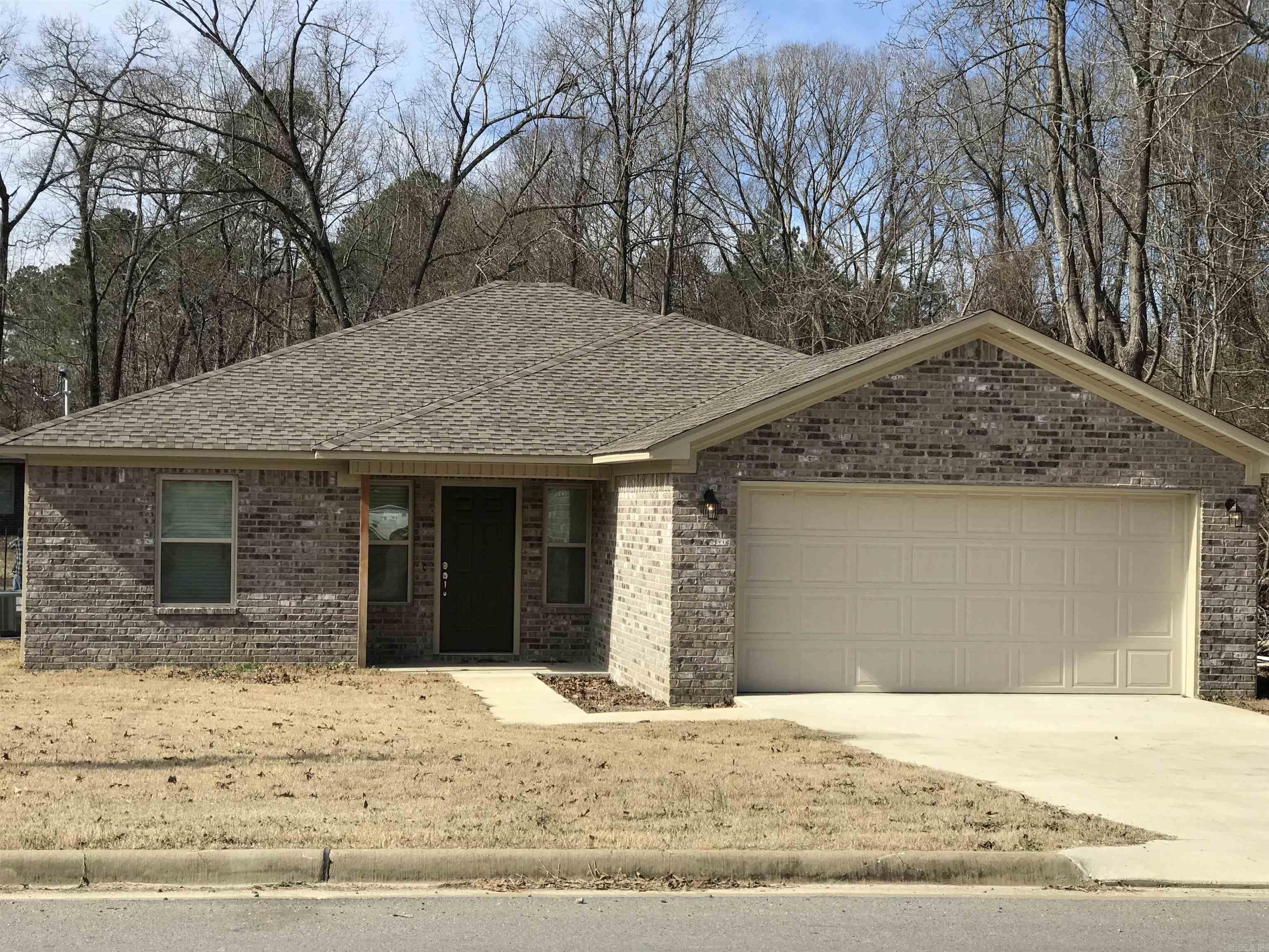 Shady Ln, Benton, AR 72015