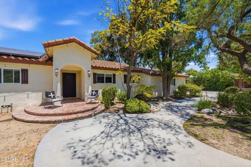 897 Old Farm Rd, Thousand Oaks, CA, 91360-5015 | Card Image