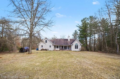 2910 Ginger Dr, Coleman, MI, 48618-8558 | Card Image