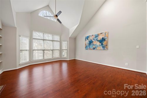 3c-509 N Graham St, Charlotte, NC, 28202-1495 | Card Image
