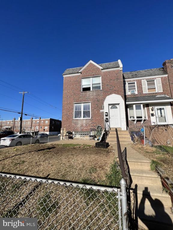 Algard St, Philadelphia, PA 19135