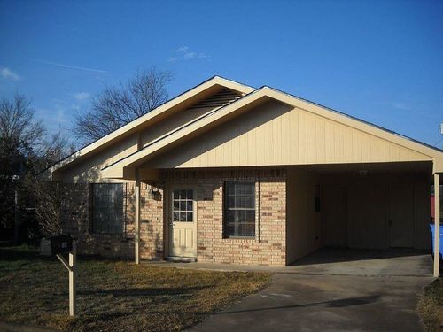 704 N West St, Burnet, TX, 78611-1730 | Card Image