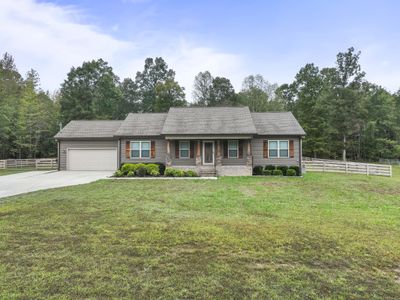 210 N Ballard Rd, House other with 3 bedrooms, 2 bathrooms and 2 parking in Manchester TN | Image 2