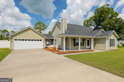 134 Pine St, Ray City, GA, 31645-8223 | Card Image