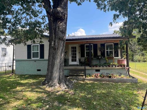 302 Clark St, Gadsden, AL, 35904-2270 | Card Image