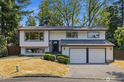 12615 Ne 142nd St, Kirkland, WA, 98034-1515 | Card Image