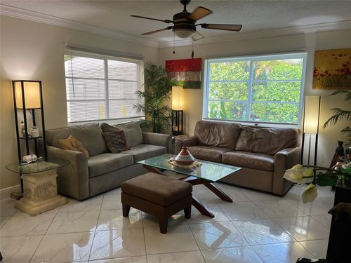 apt-104d-639 W Oakland Park Blvd, Wilton Manors, FL, 33311-0903 | Card Image