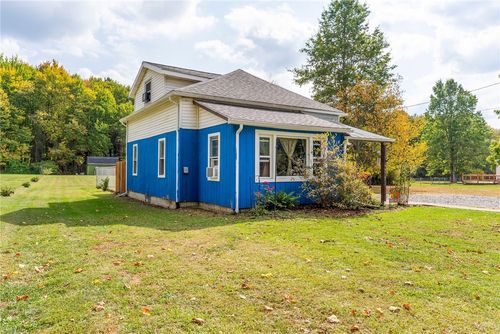 1266 Franklin Rd, Jackson Center, PA, 16133-2012 | Card Image