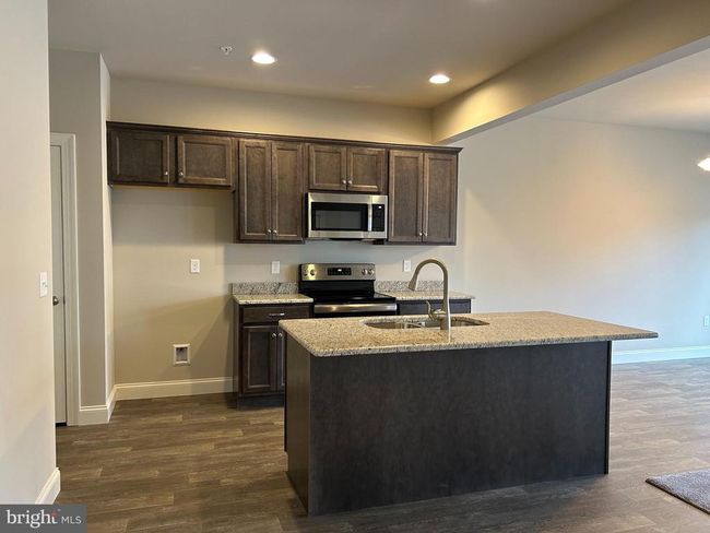 120 Magnolia Dr, Townhouse with 3 bedrooms, 3 bathrooms and null parking in MIDDLETOWN PA | Image 5