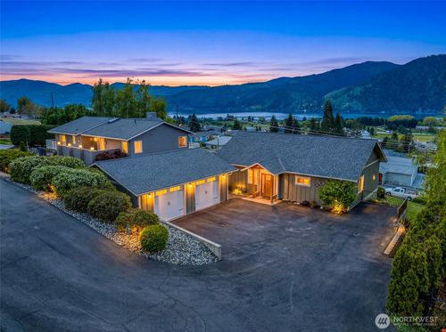 25 Harvey Lewis Ln, Manson, WA, 98831-9242 | Card Image