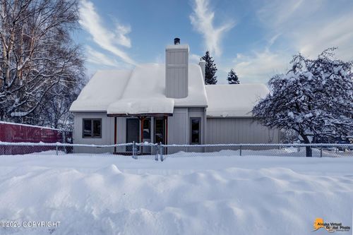 6851 Cranberry St, Anchorage, AK, 99502-3198 | Card Image